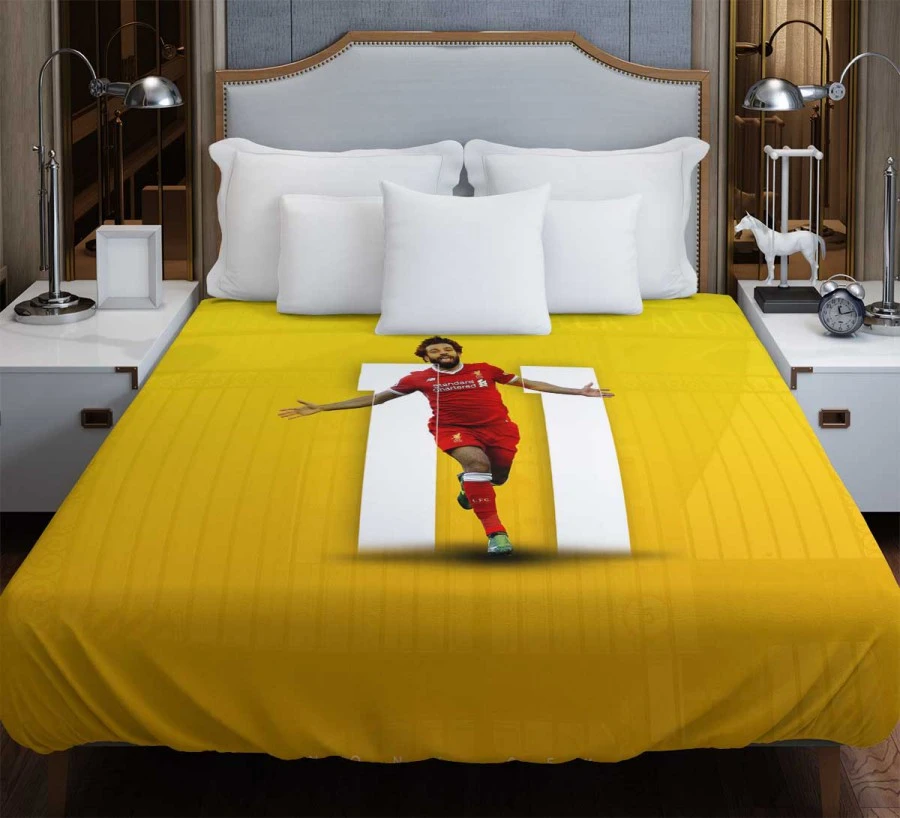 Enduring Liverpool Football Player Mohamed Salah Duvet Cover