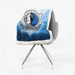 Energetic NBA Basketball Team Dallas Mavericks Sherpa Fleece Blanket 2