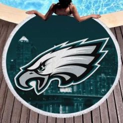 Energetic NFL Football Player Philadelphia Eagles Round Beach Towel 1