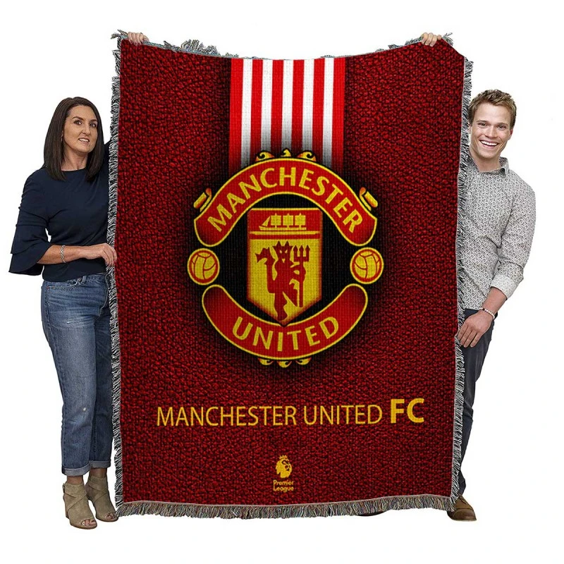 Excellent English Soccer Team Manchester United Logo Woven Blanket