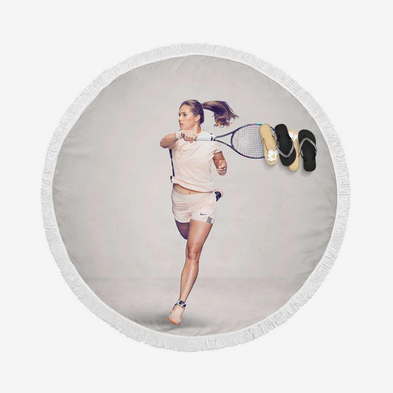 Exellelant Russian Tennis Player Daria Kasatkina Round Beach Towel