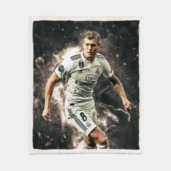 Extraordinary Football Player Toni Kroos Sherpa Fleece Blanket 1