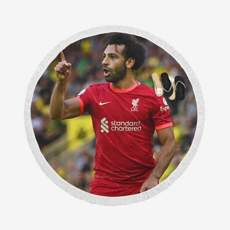 FA Cup Football Player Mohamed Salah Round Beach Towel