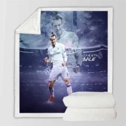 Gareth Bale Energetic Football Player Sherpa Fleece Blanket