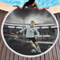 Germany Football Player Toni Kroos Round Beach Towel 1