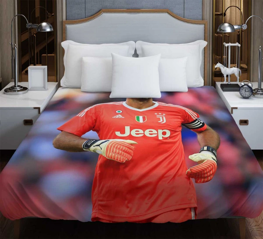 Gianluigi Buffon Strong Juventus Captain Duvet Cover