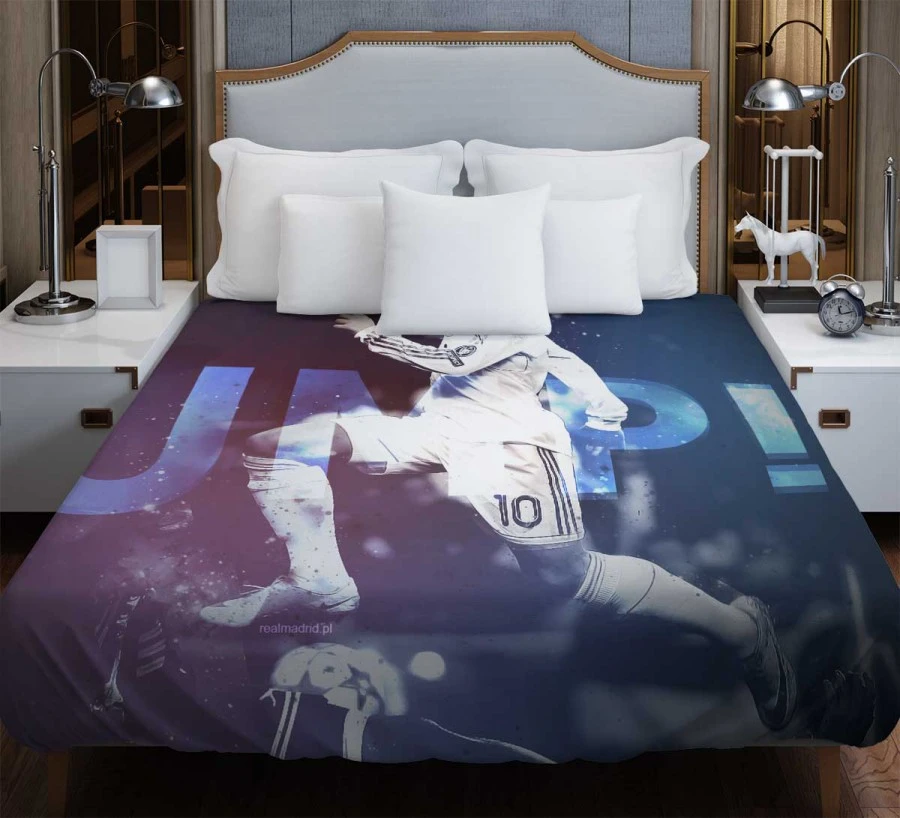 Graceful European Football Player Mesut Ozil Duvet Cover