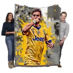 Juve Hulking Soccer Player Paulo Bruno Dybala Woven Blanket