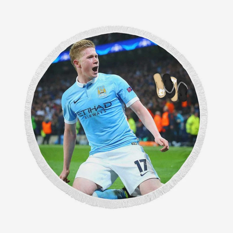 Kevin De Bruyne Top Ranked Soccer Player Round Beach Towel