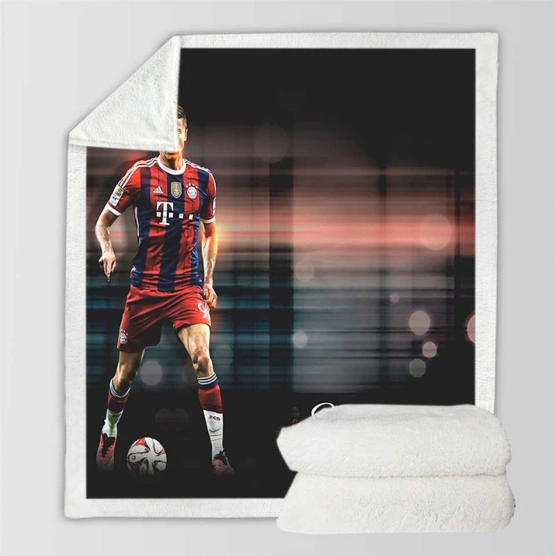 Lewandowski UEFA Club Footballer Sherpa Fleece Blanket