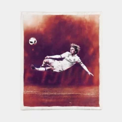 Luka Modric Classic Football Player Sherpa Fleece Blanket 1