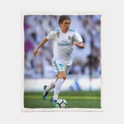 Luka Modric Exciting Croatian Football Player Sherpa Fleece Blanket 1