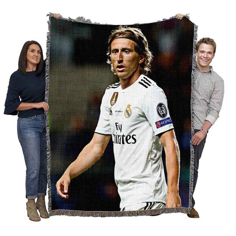 Luka Modric Powerful Football Player Woven Blanket