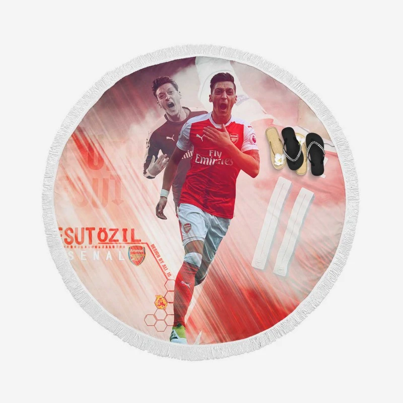 Mesut Ozil Focused Football Player Round Beach Towel