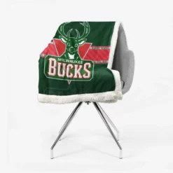 Milwaukee Bucks Excellent NBA Basketball Team Sherpa Fleece Blanket 2