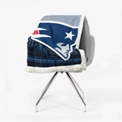 New England Patriots Popular NFL Football Team Sherpa Fleece Blanket 2