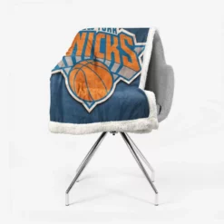 New York Knicks Strong NBA Basketball Team Sherpa Fleece Blanket 2