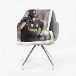 Paul Pogba confident Juve Soccer Player Sherpa Fleece Blanket 2