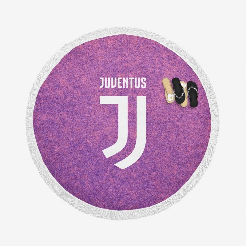 Powerful Italian Soccer Club Juventus FC Round Beach Towel