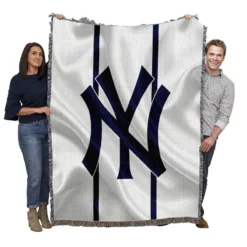 Powerful MLB Baseball Team New York Yankees Woven Blanket