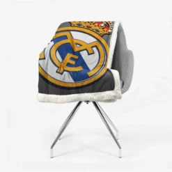 Real Madrid CF embedded logo Sherpa Fleece Blanket 2