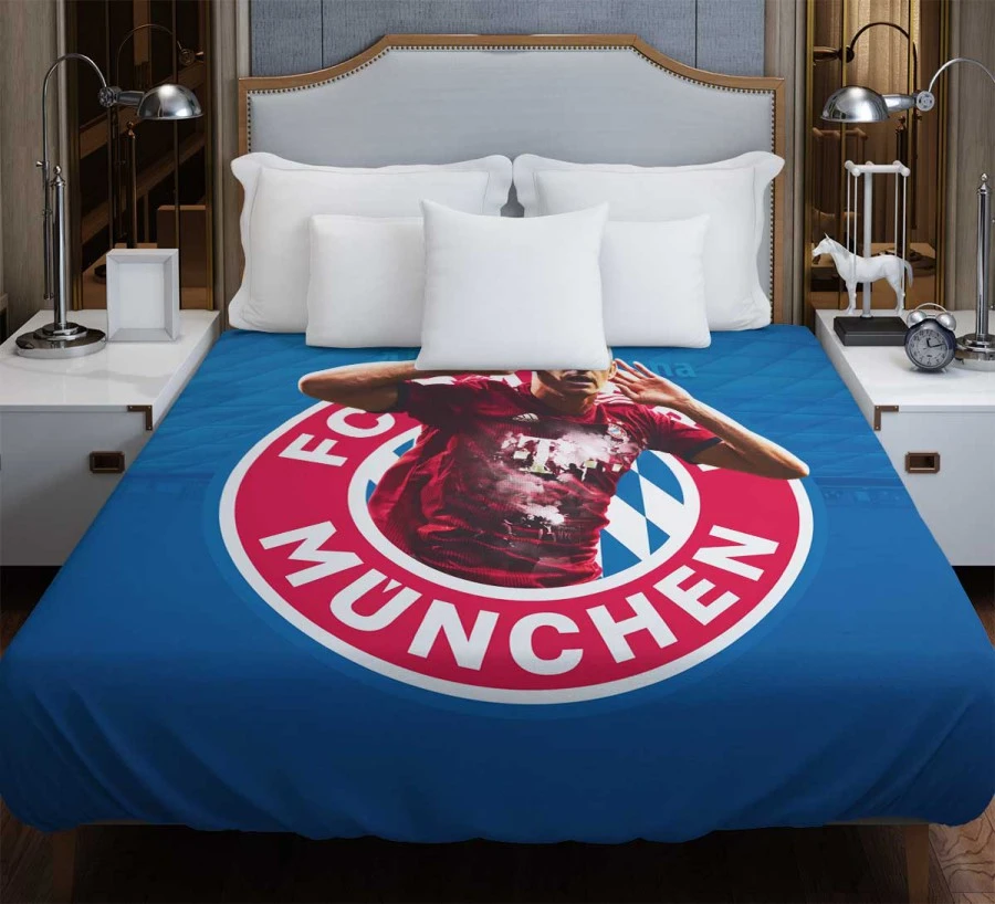 Robert Lewandowski Bayern Munich Football Player Duvet Cover