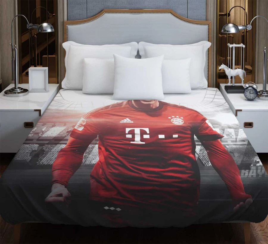 Robert Lewandowski Competitive Football Player Duvet Cover