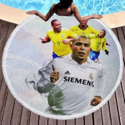 Ronaldo Nazario Populer Soccer Player Round Beach Towel 1