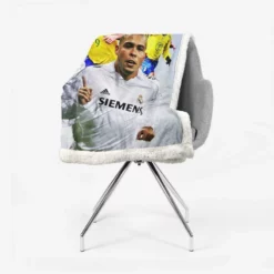 Ronaldo Nazario Populer Soccer Player Sherpa Fleece Blanket 2