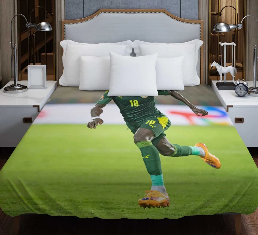 Sadio Mane encouraging Football Duvet Cover