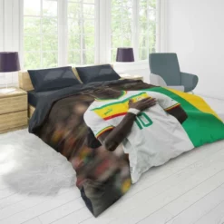 Sadio Mane enduring Football Duvet Cover 1