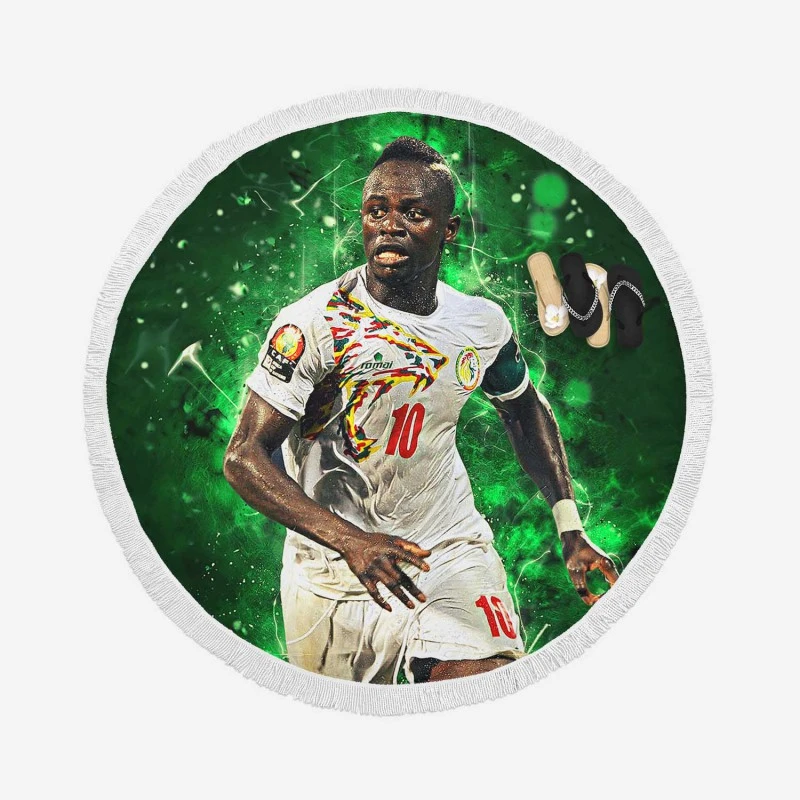 Sadio Mane fast Football Round Beach Towel