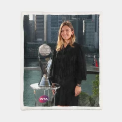 Simona Halep Honorable Tennis Player Sherpa Fleece Blanket 1