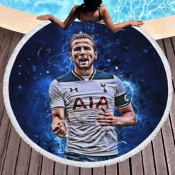 Strong Tottanham Team Player Harry Kane Round Beach Towel 1