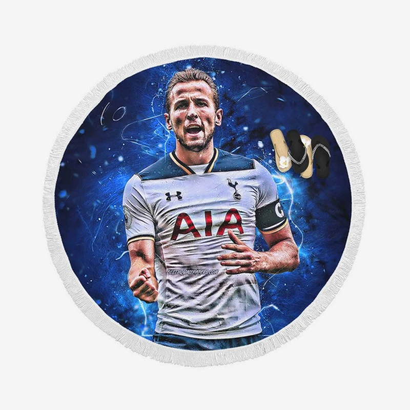 Strong Tottanham Team Player Harry Kane Round Beach Towel