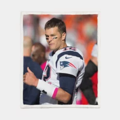 Tom Brady Thumbs Up NFL New England Patriots Sherpa Fleece Blanket 1