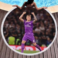 Toni Kroos Capable German Soccer Player Round Beach Towel 1