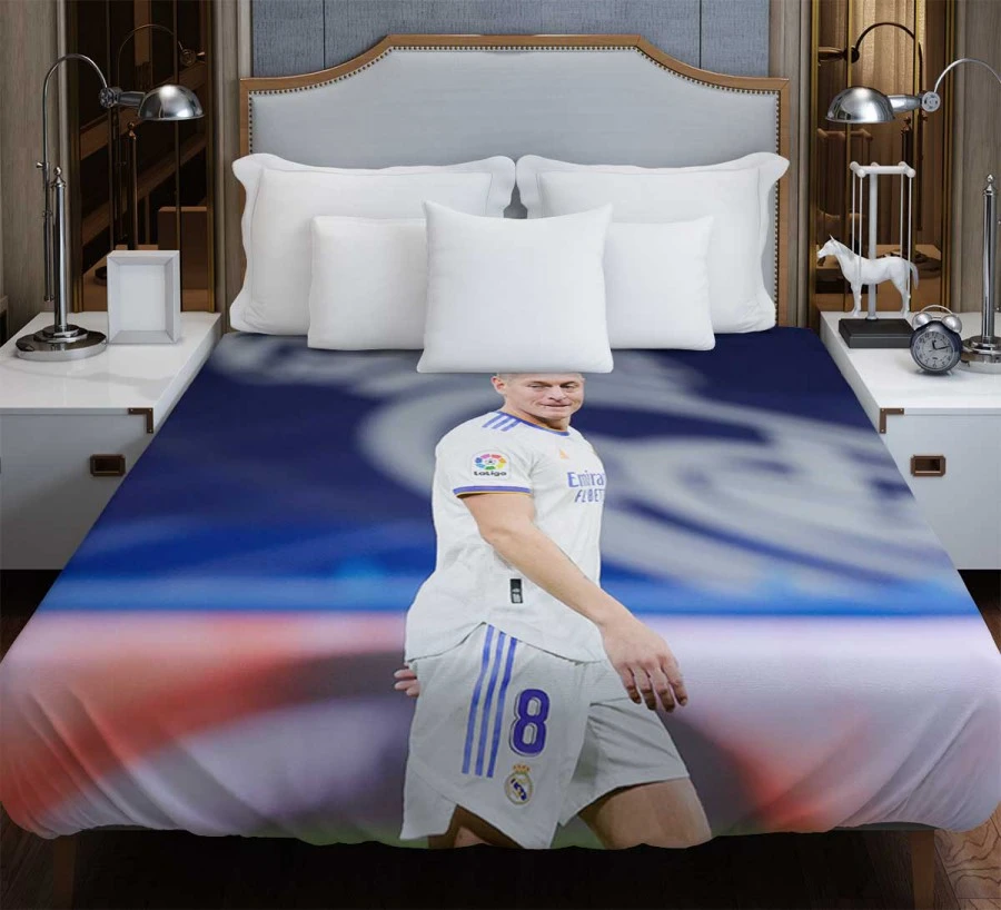 Toni Kroos Consistent Real Madrid Football Player Duvet Cover