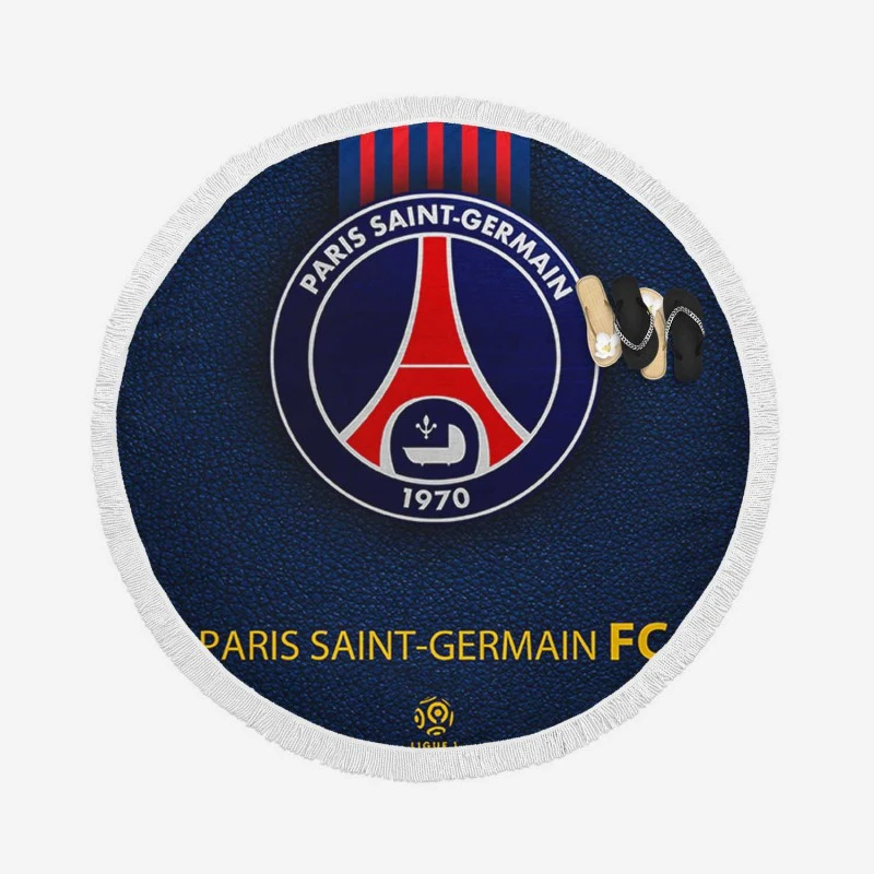 Top Ranked Ligue 1 Football Club PSG Logo Round Beach Towel