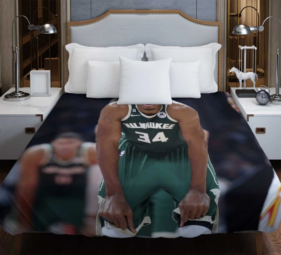 Top Ranked NBA Player Giannis Antetokounmpo Duvet Cover