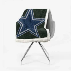 Top Ranked NFL Football Club Dallas Cowboys Sherpa Fleece Blanket 2