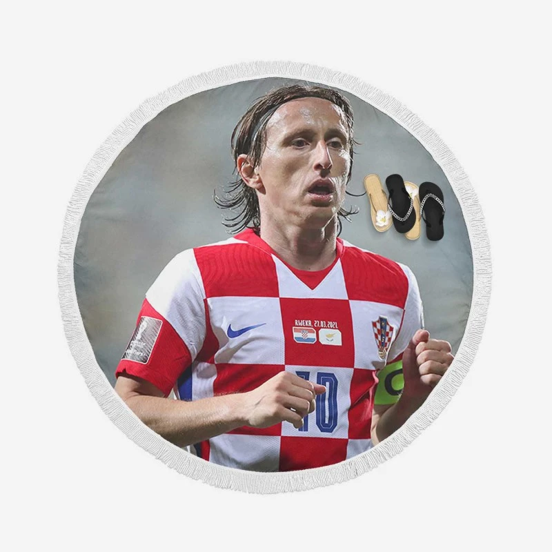 Ultimate Croation Soccer Player Luka Modric Round Beach Towel