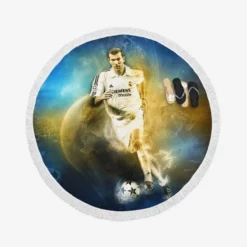 Zinedine Zidane Focused Madrid Footballer Round Beach Towel