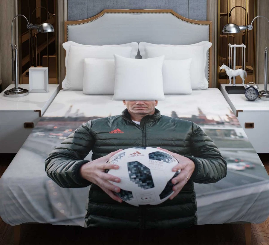 Zinedine Zidane Top Ranked Footballer Duvet Cover